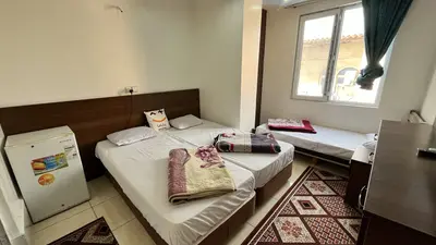 مسافرخانه محسن - واحد سه تخته 205