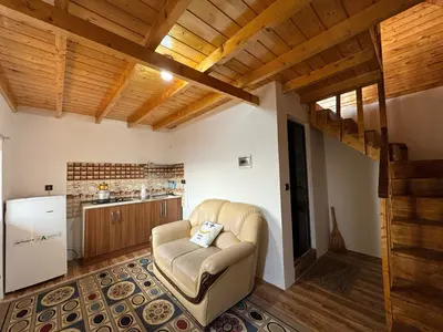 کلبه یک خوابه چوبی اتر