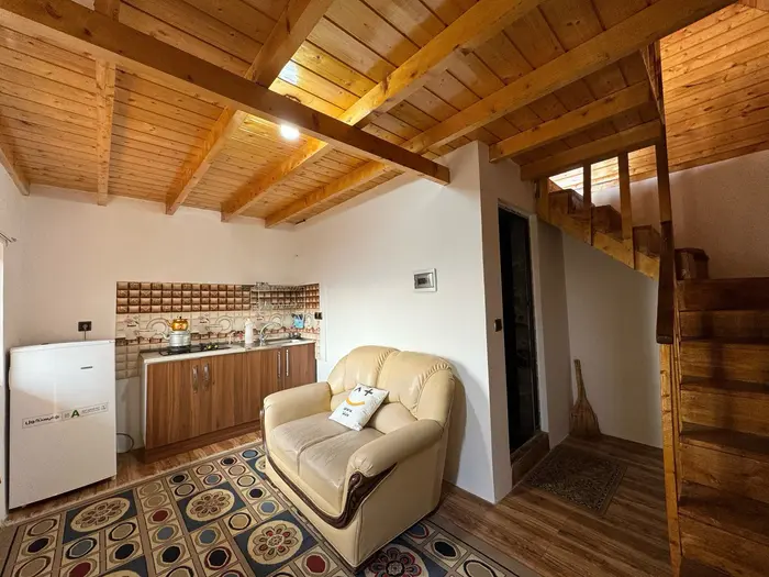 کلبه یک خوابه چوبی اتر