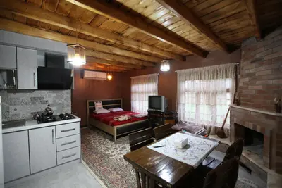 ویلا یک خوابه چوبی شادی