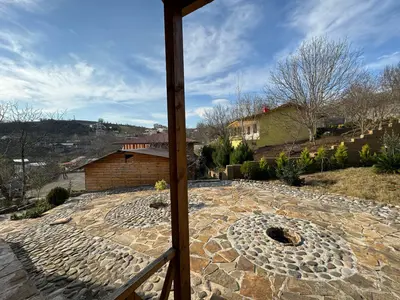 بومگردی سرای بابا شیخ علی - واحد شمعدانی