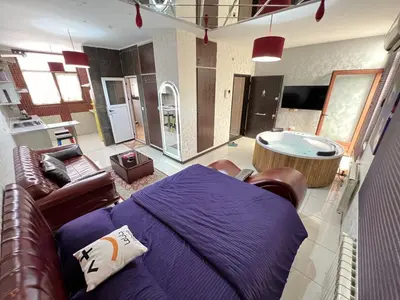 سوئیت فلت جکوزی دار لنگرودی