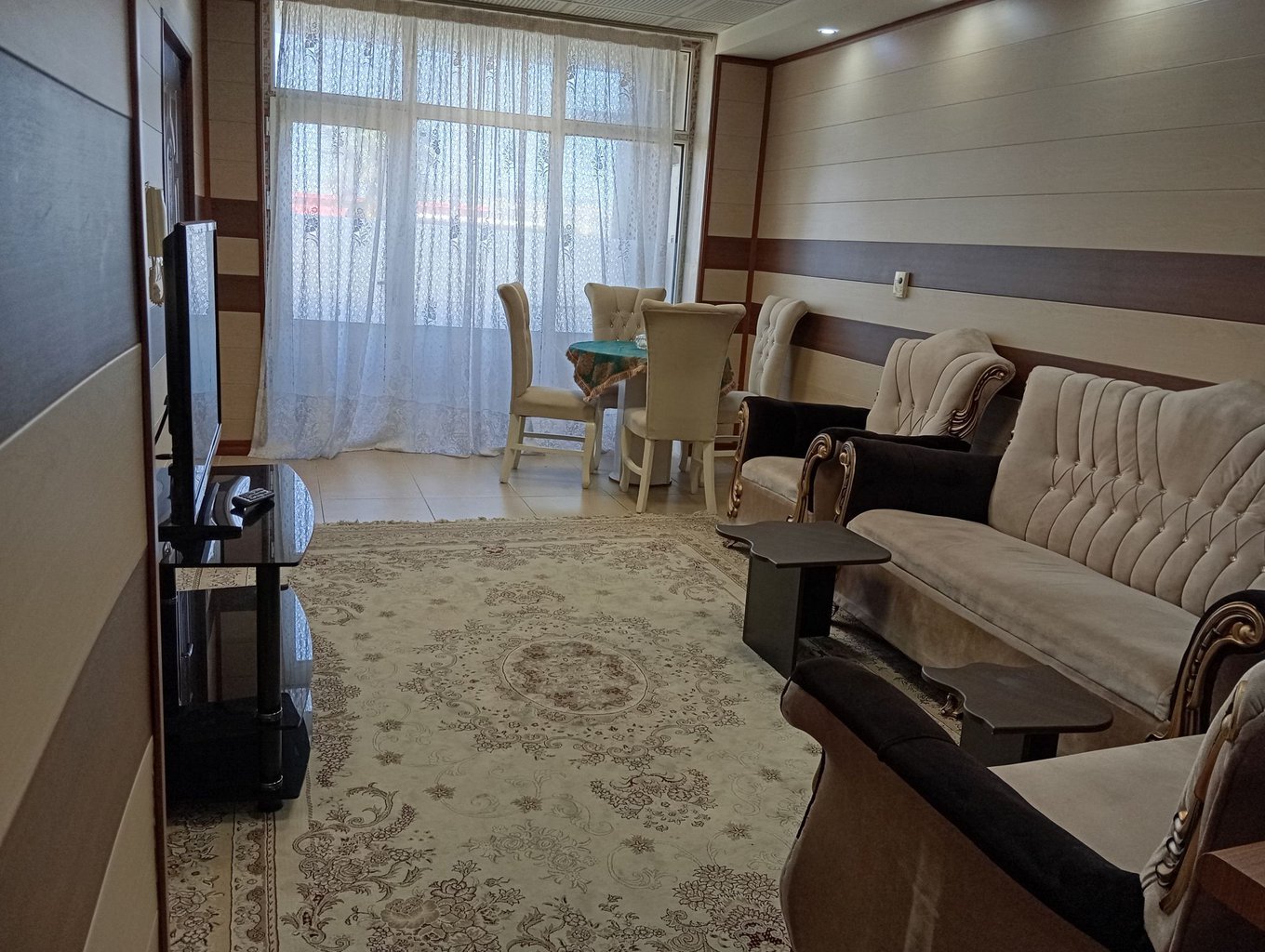 یک خوابه ساحلی لاوین