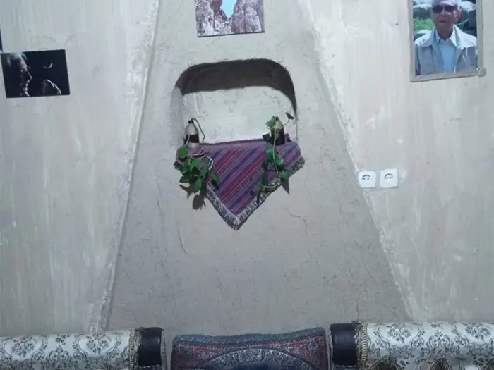 اقامتگاه سنتی کوروش - واحد خاطره ها