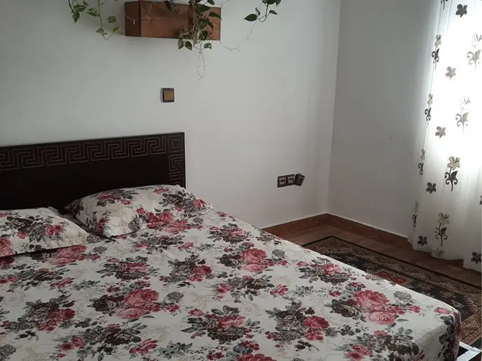 آپارتمان دوخوابه ساحلی دلگشا  - واحد 3 - اتاق خواب روبه جنگل