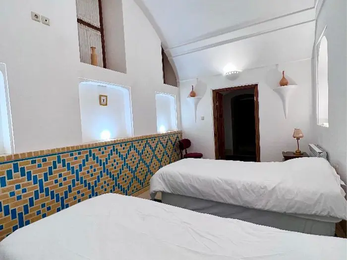 بوم گردی عزیز خان - واحد قطاب