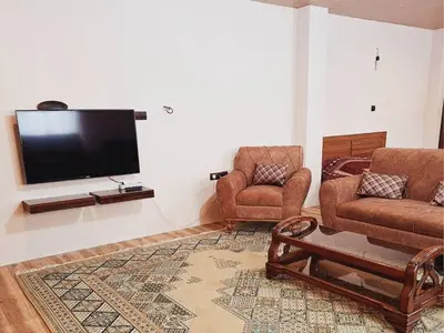 سوئیت فلت عباسی 8