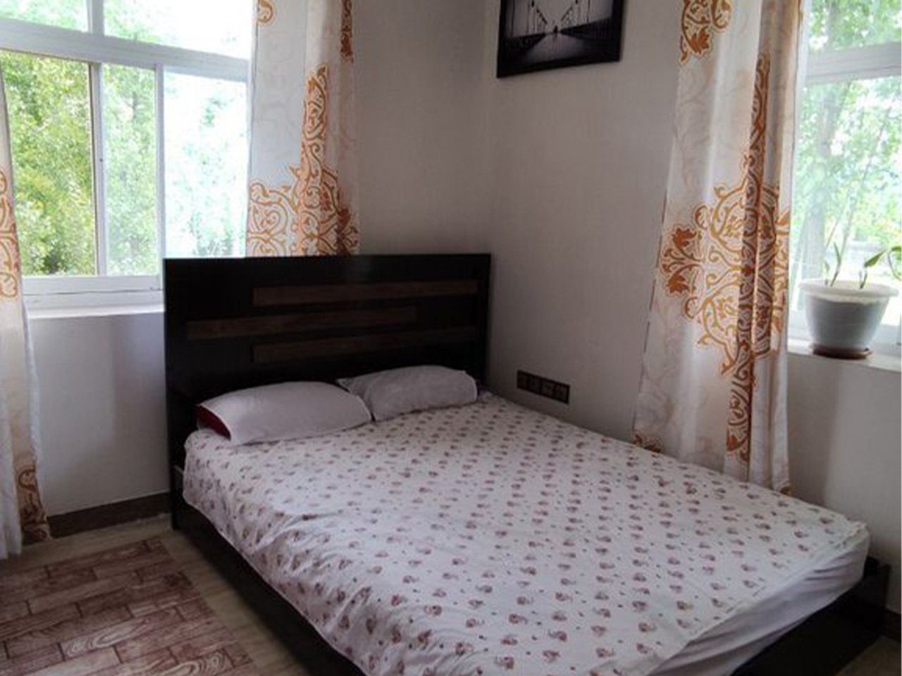 ویلا دوخوابه باغ بهشت هیرکانی - اتاق ۱ با تخت ۲ نفره