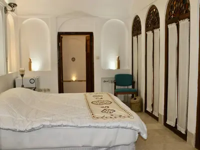 بومگردی عزیز خان - واحد عزیز