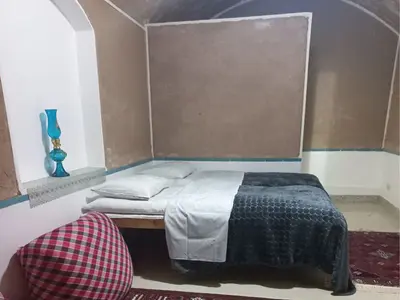 اقامتگاه سنتی شیبانیه - واحد فاخته