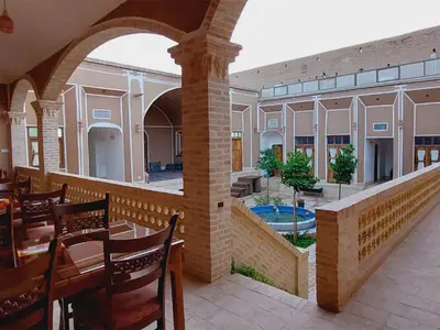 اقامتگاه سنتی گلابتون - واحد ۱۰۵