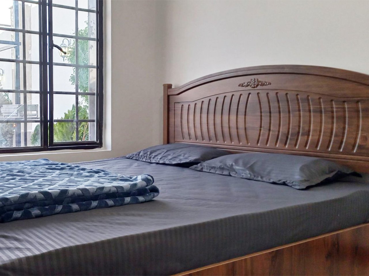 ویلا یک خوابه کوهستانی استخردار نیاوران 1