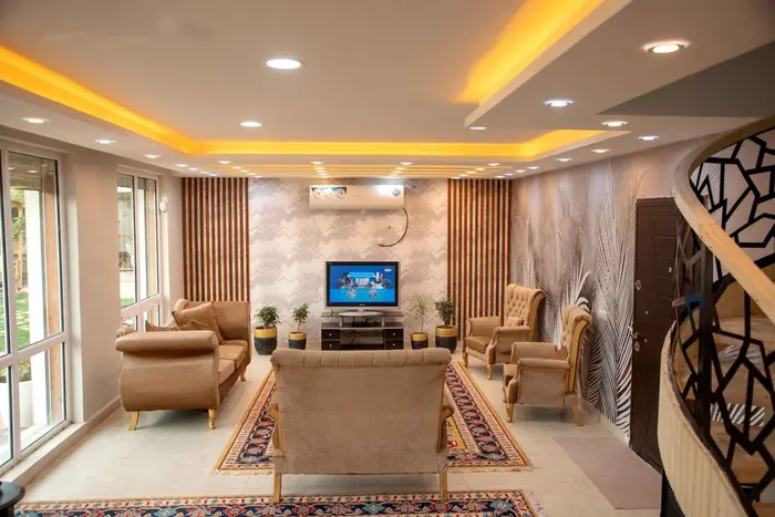 ویلا سه خوابه استخردار عمارت هشت بهشت