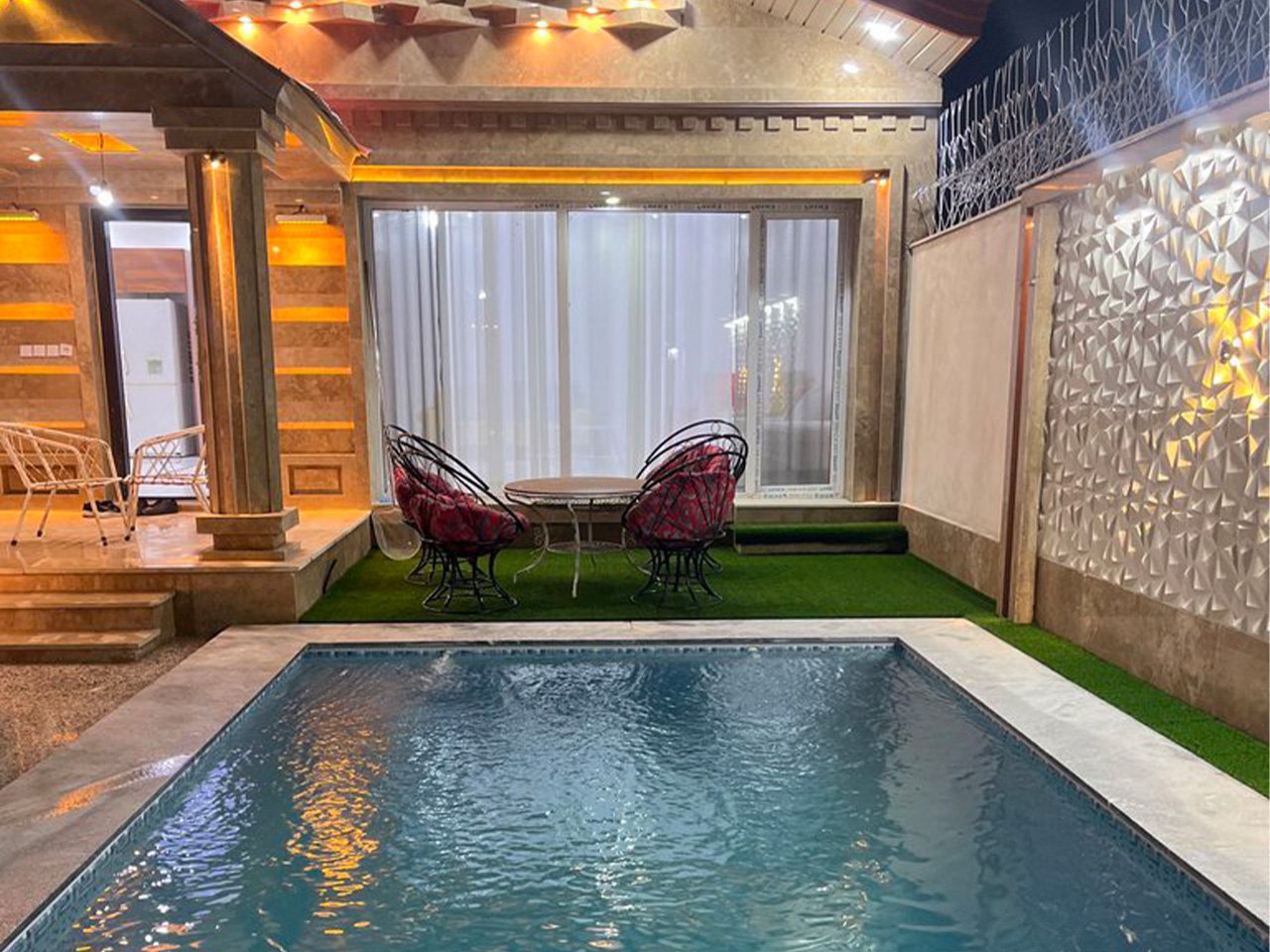 دوخوابه استخردار باغ سناتور