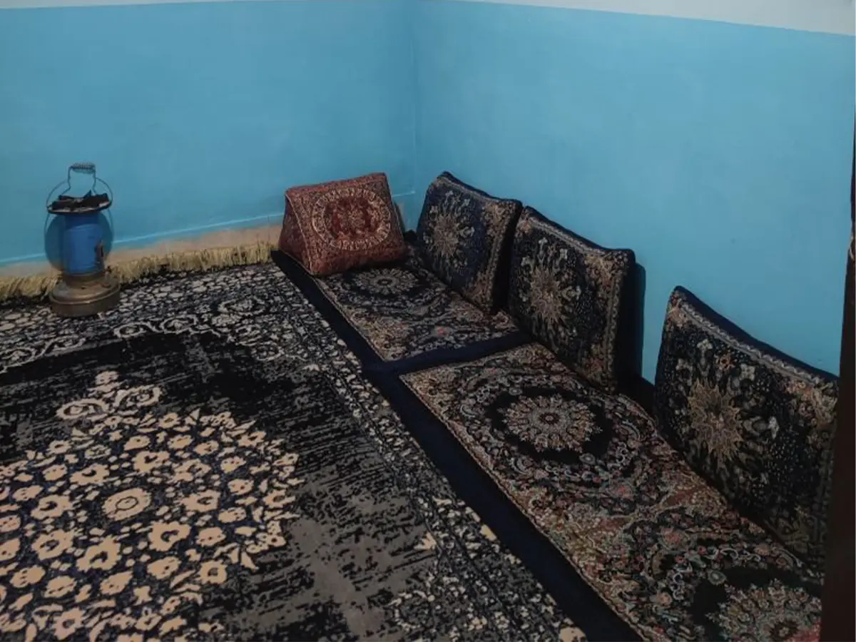 اقامتگاه سنتی چهارخوابه سرای درویش