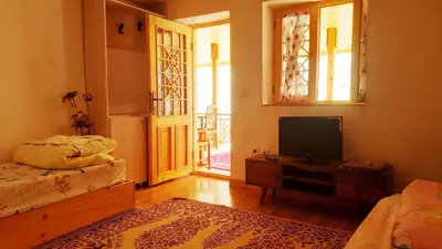 ویلا دوخوابه چوبی صادق شکوری واحد ۱