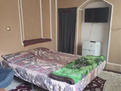 بومگردی گل ۱ - واحد 7