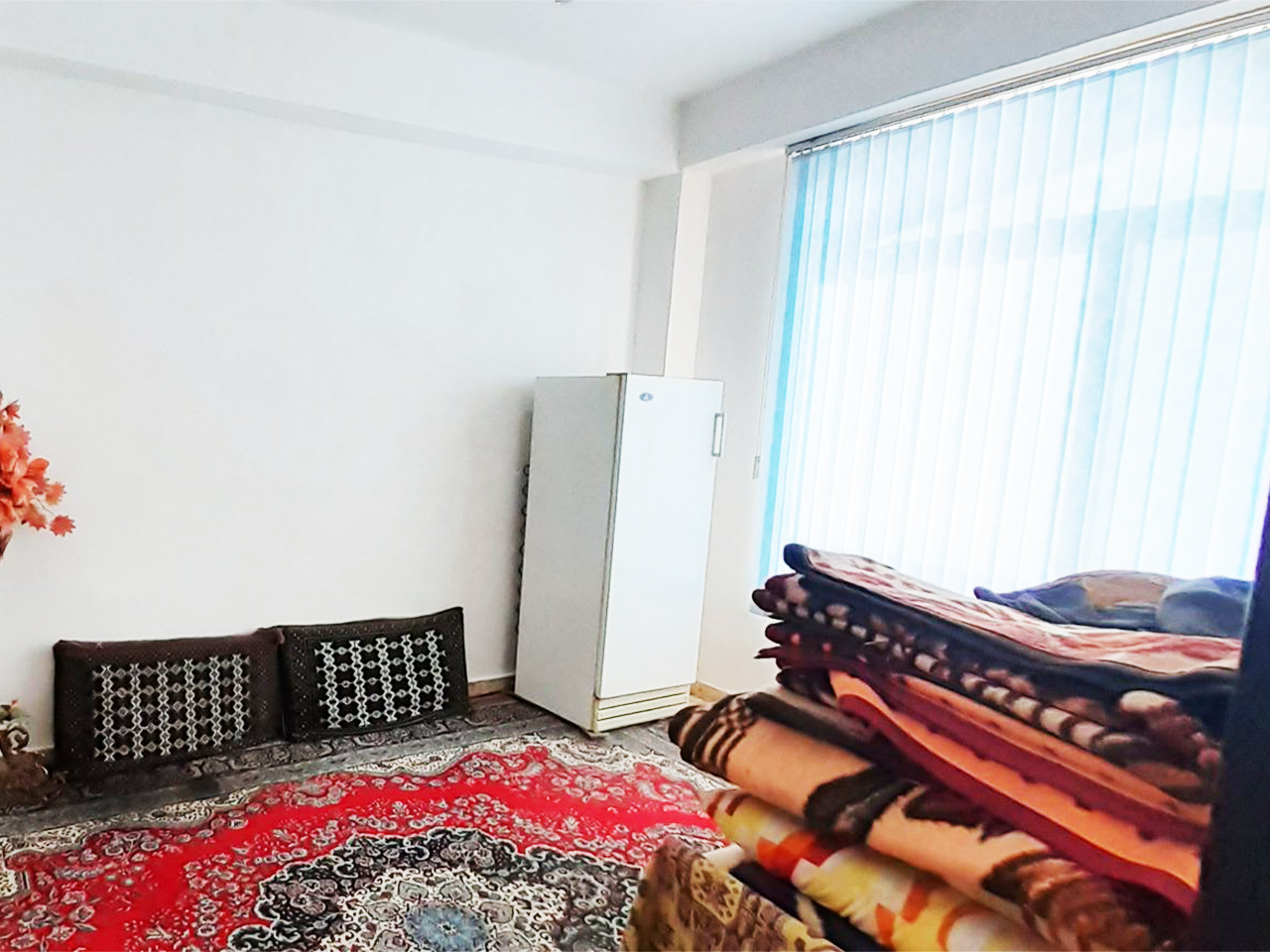 یک خوابه کوهستانی فانوس