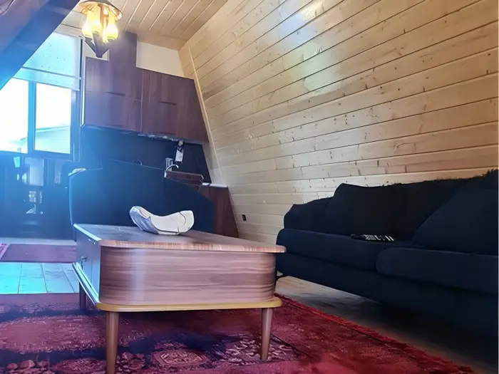 کلبه یک خوابه استخردار سوئیسی سر‌و