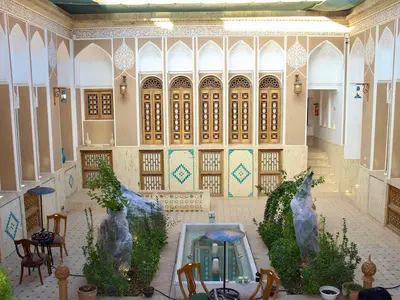 بومگردی عزیز خان - واحد نقل