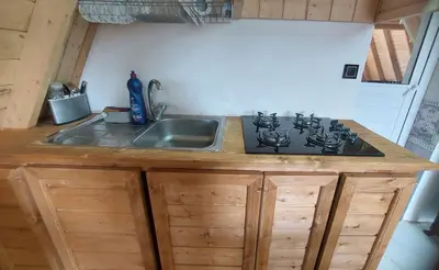 کلبه یک خوابه سوئیسی دنج 3