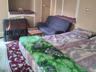 بومگردی گل ۱ - واحد 7