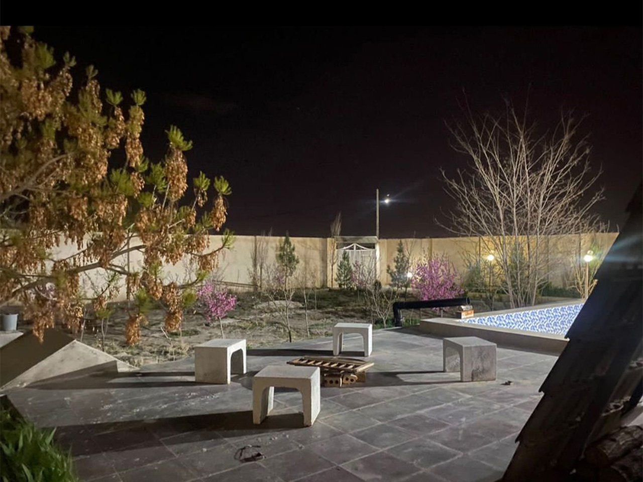 ویلا دوخوابه گل داوودی