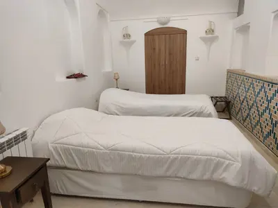 بومگردی عزیز خان - واحد قطاب