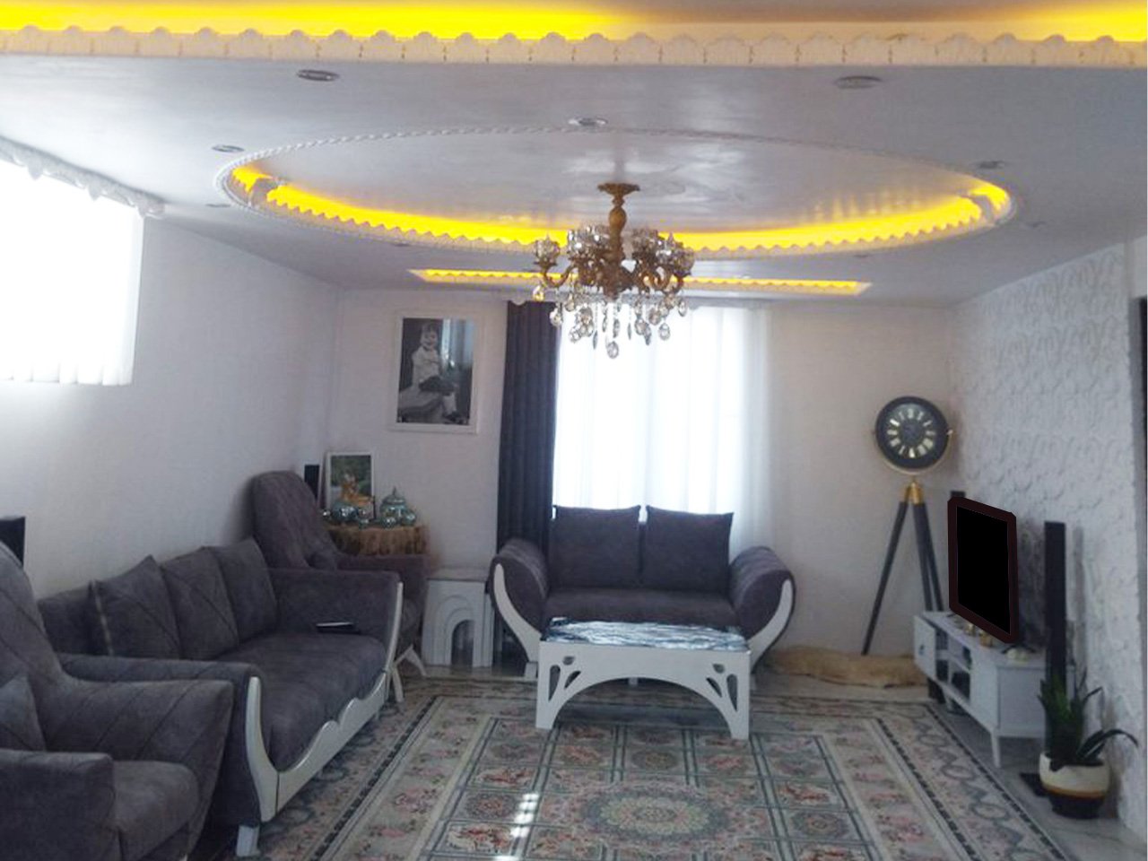 ویلا یک خوبه پدرام 9