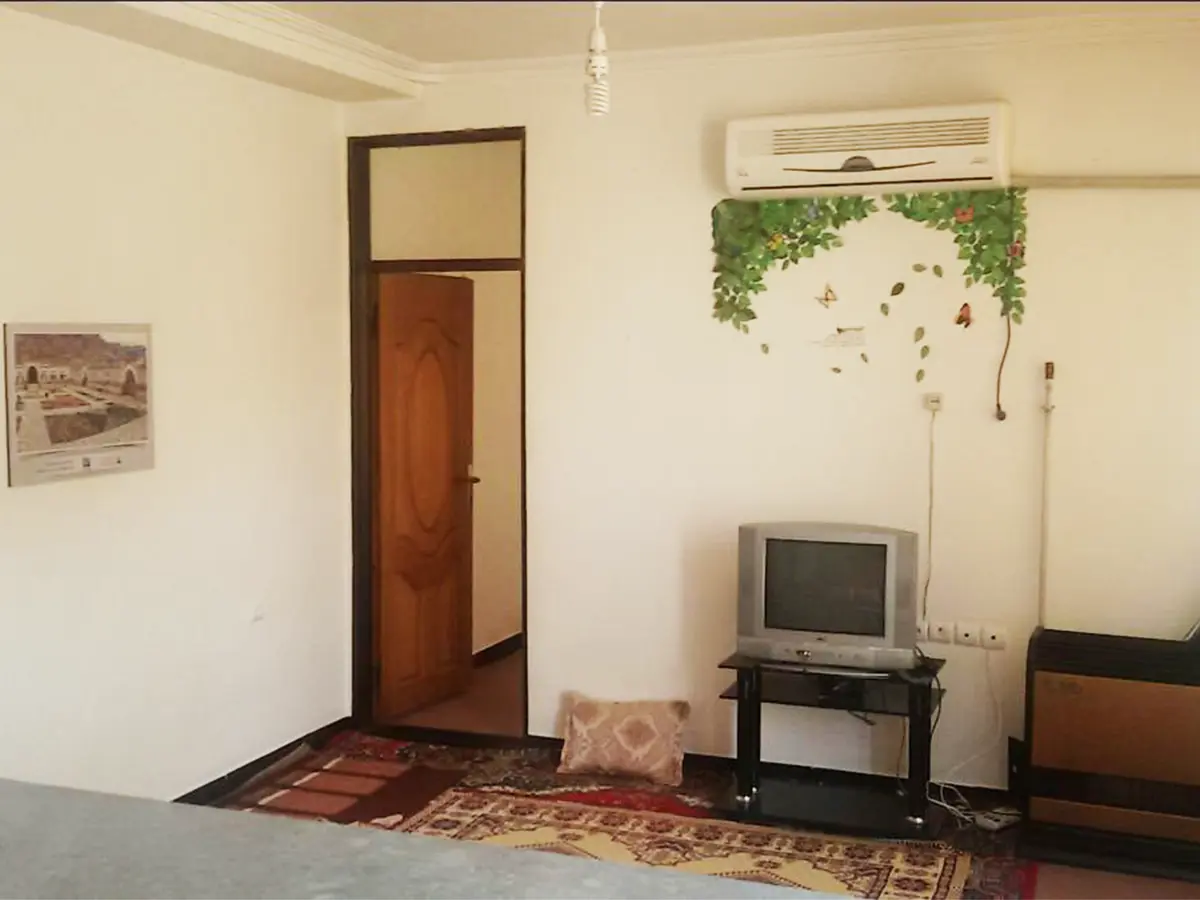 آپارتمان یک خوابه برزگر 1