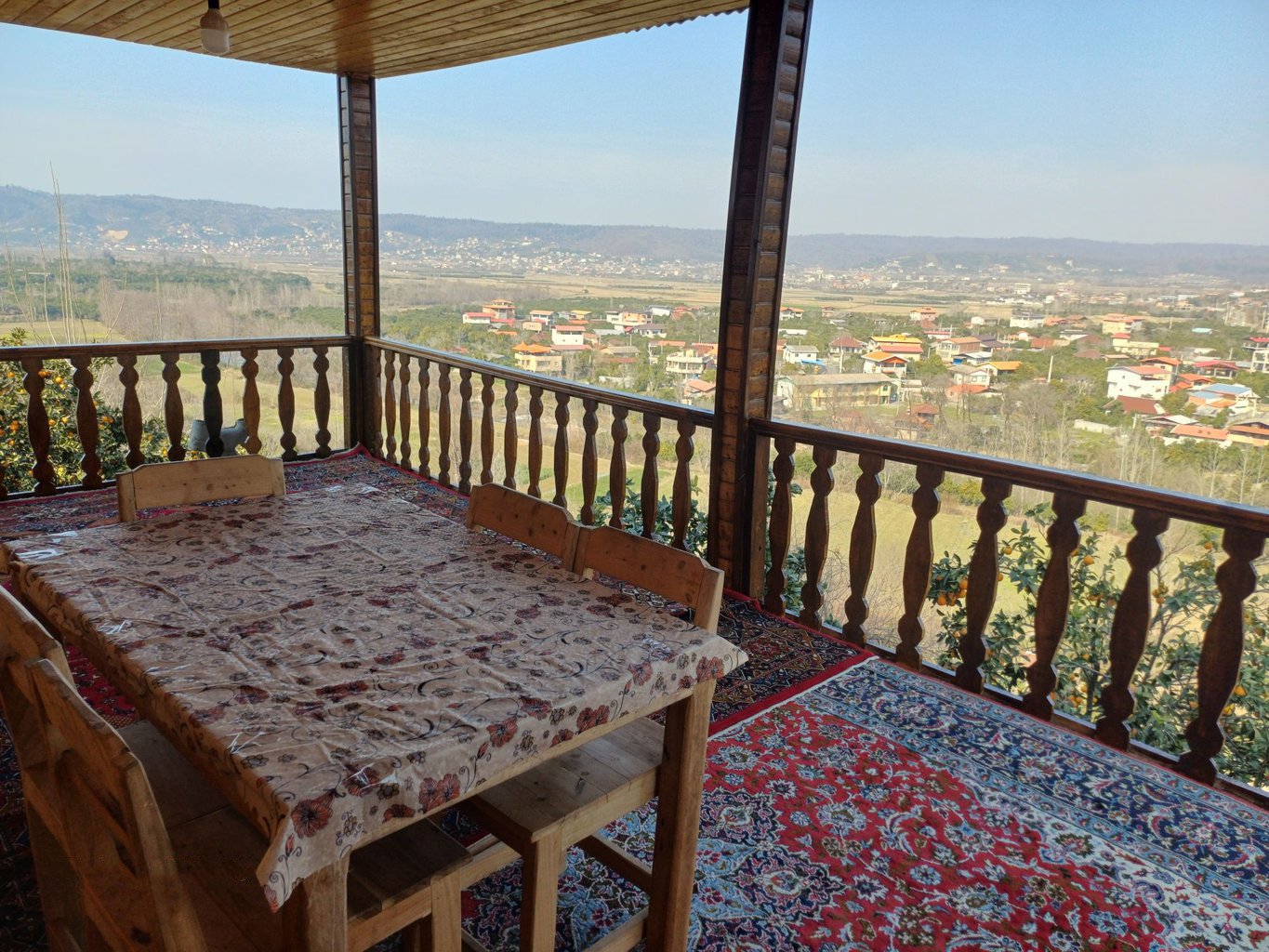 دوخوابه چوبی امیر