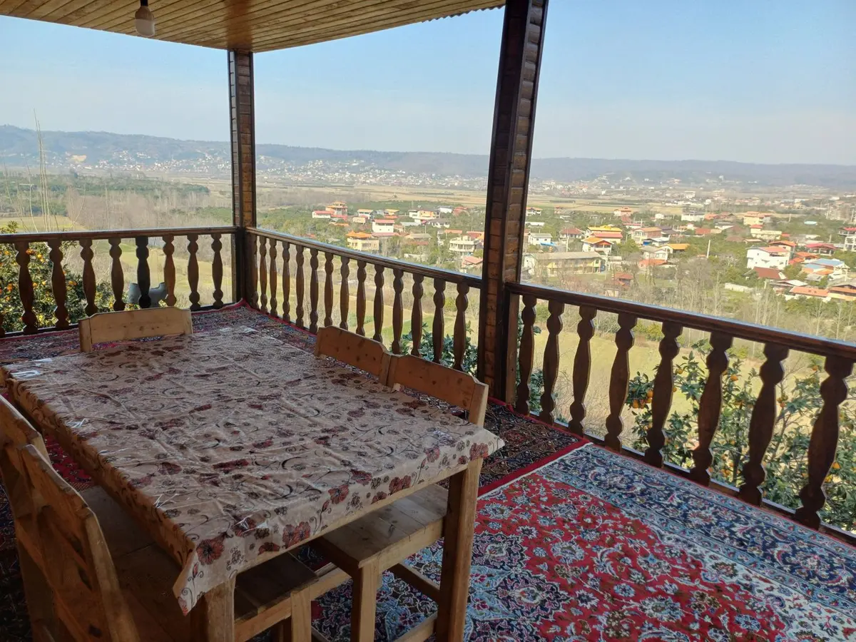 کلبه دوخوابه چوبی امیر