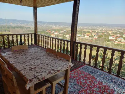 کلبه دوخوابه چوبی امیر