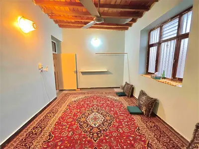 اقامتگاه سنتی خانه کلهه واحد دنج