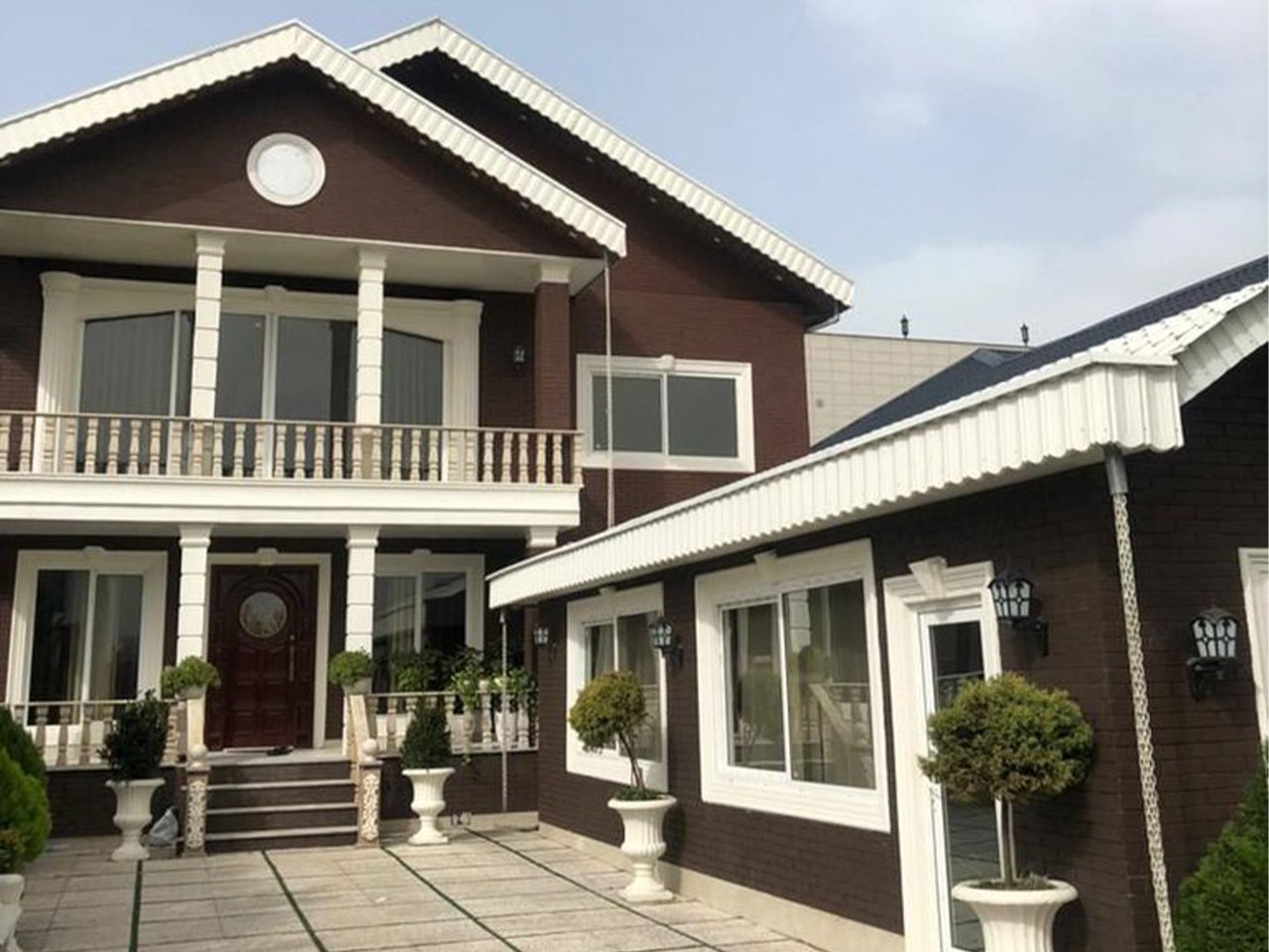 ویلا سه خوابه استخردار آبگرم نیلوفر 5