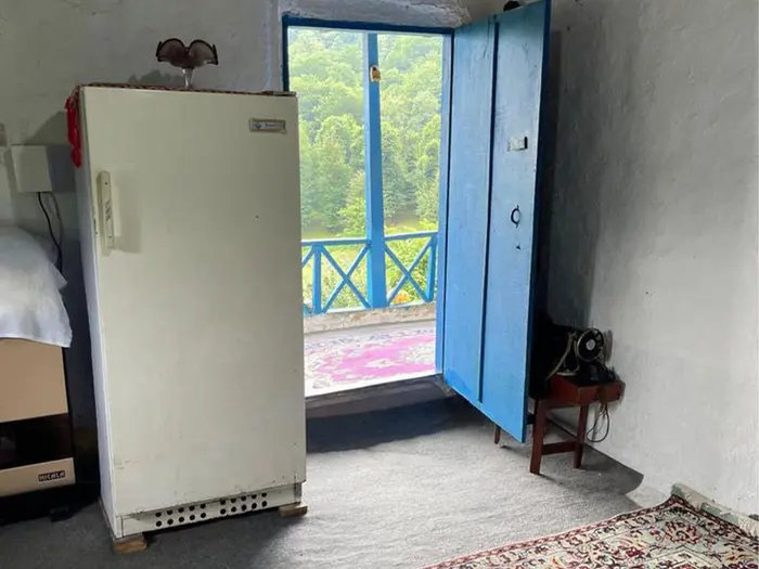 کلبه کلبه جنگلی سکوت