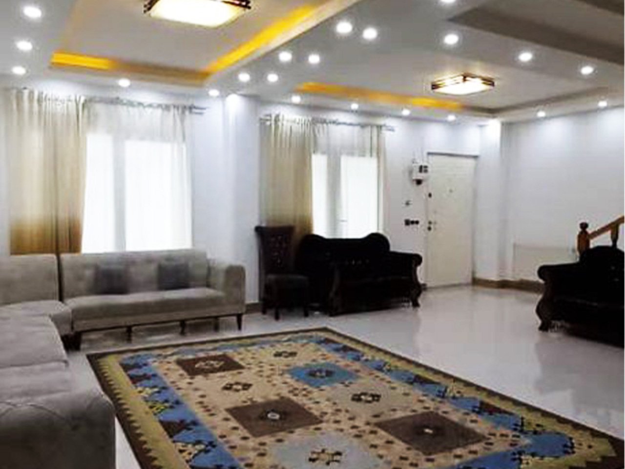 ویلا سه خوابه ساحلی استخردار آبگرم کاخ سفید