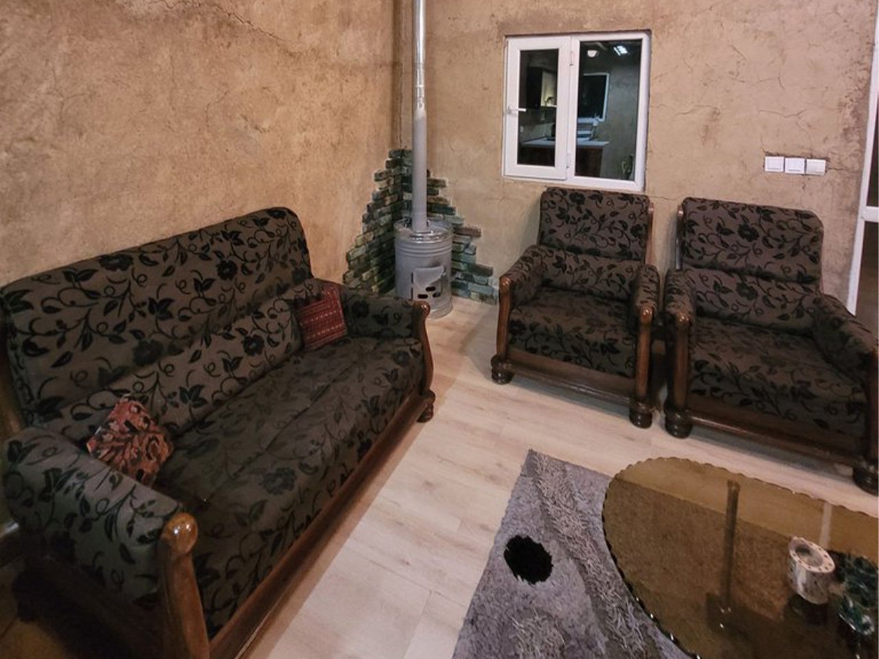 کلبه یک خوابه سپید 9