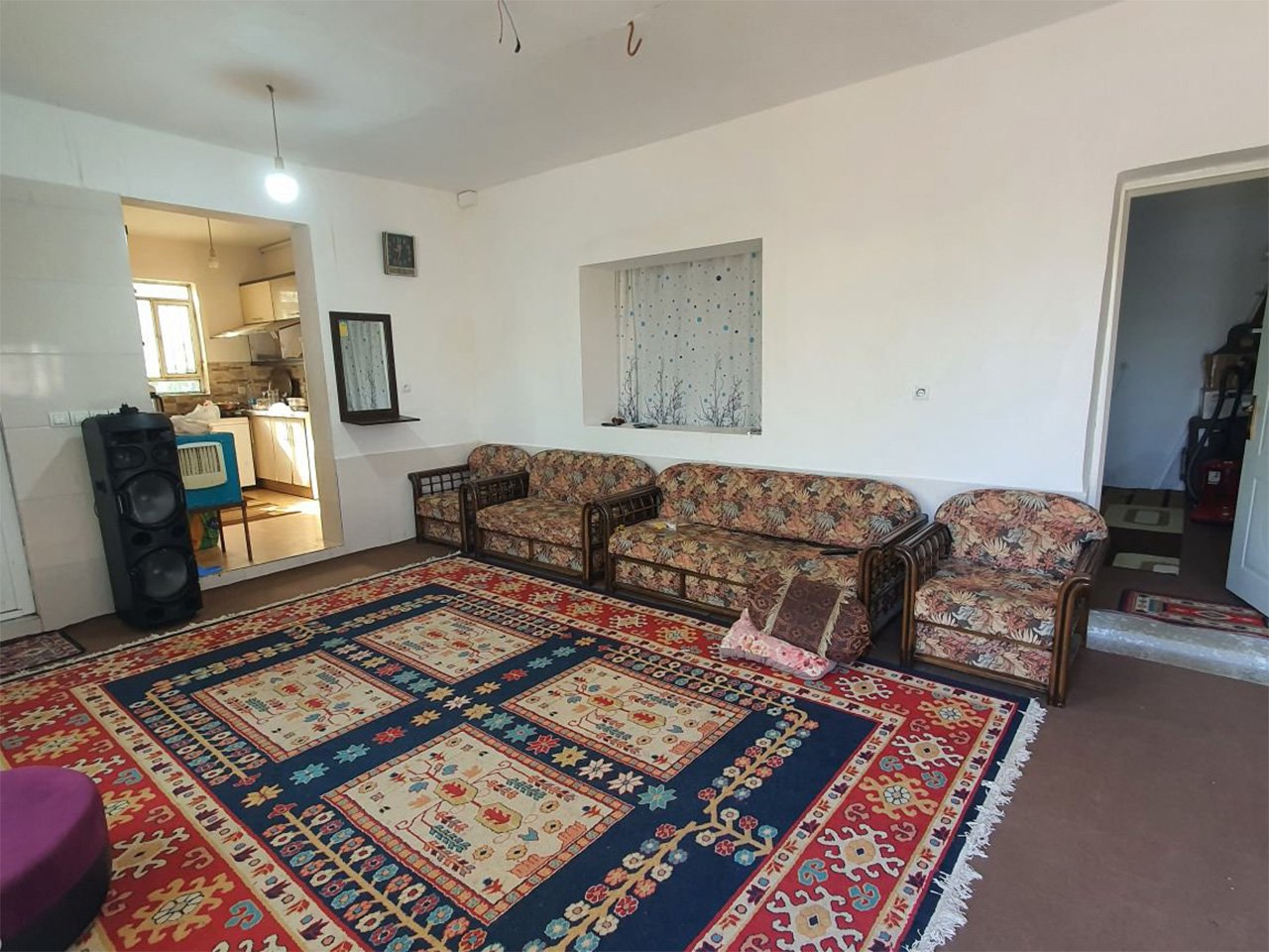 دوخوابه استخردار باغ سه راه کازرون