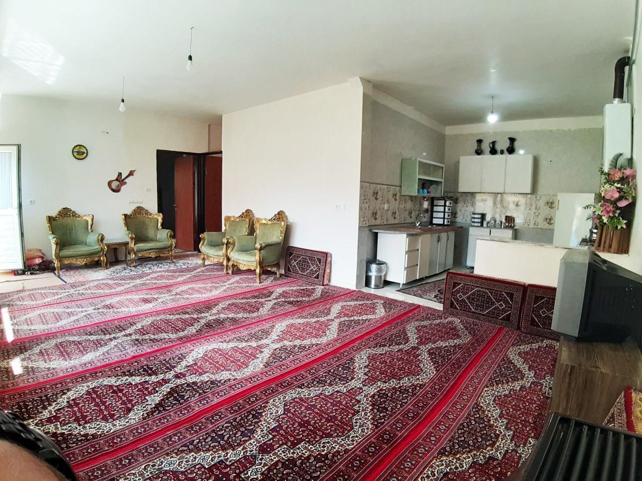 سوئیت دوخوابه عزیزه