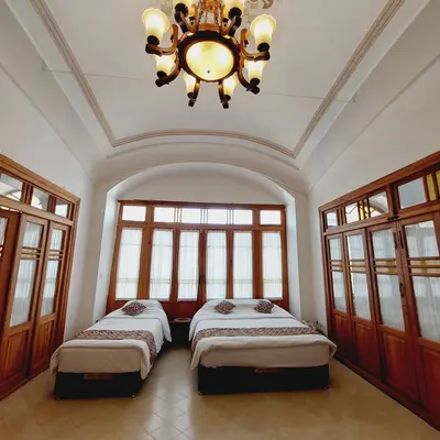 اقامتگاه سنتی سرای سه سوک - واحد شاه نشین ۱۰۵