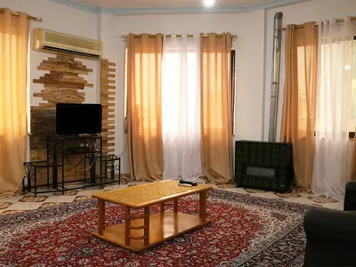 آپارتمان دوخوابه ساحلی بلوار معلم