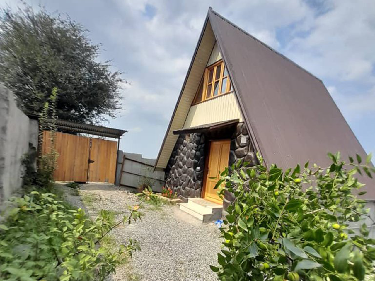 فلت سوئیسی امیر