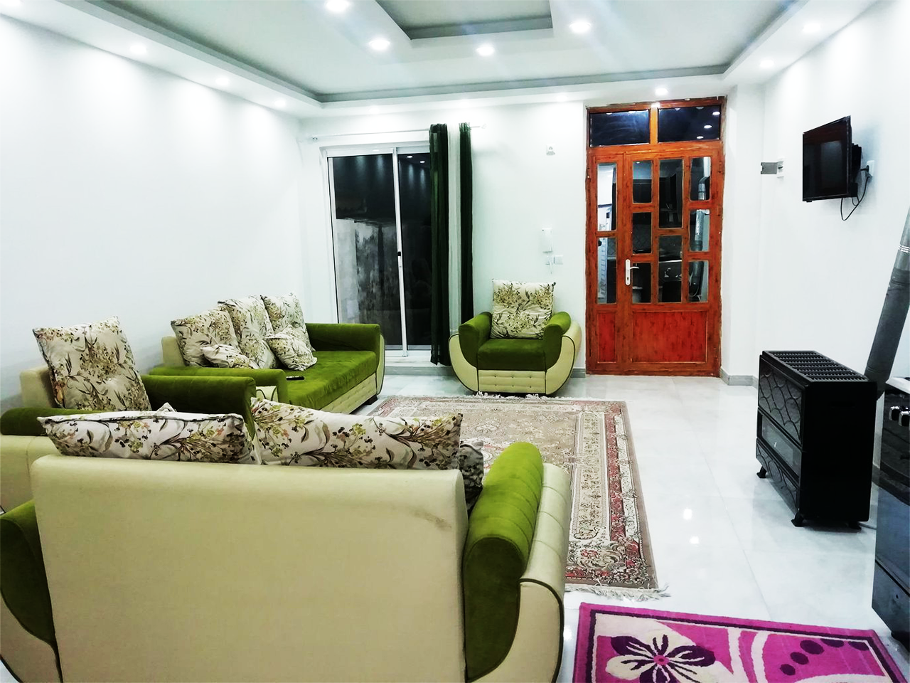 سوئیت یک خوابه ساحلی خان جان