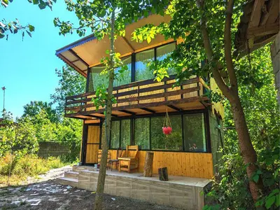 کلبه یک خوابه چوبی صنوبر