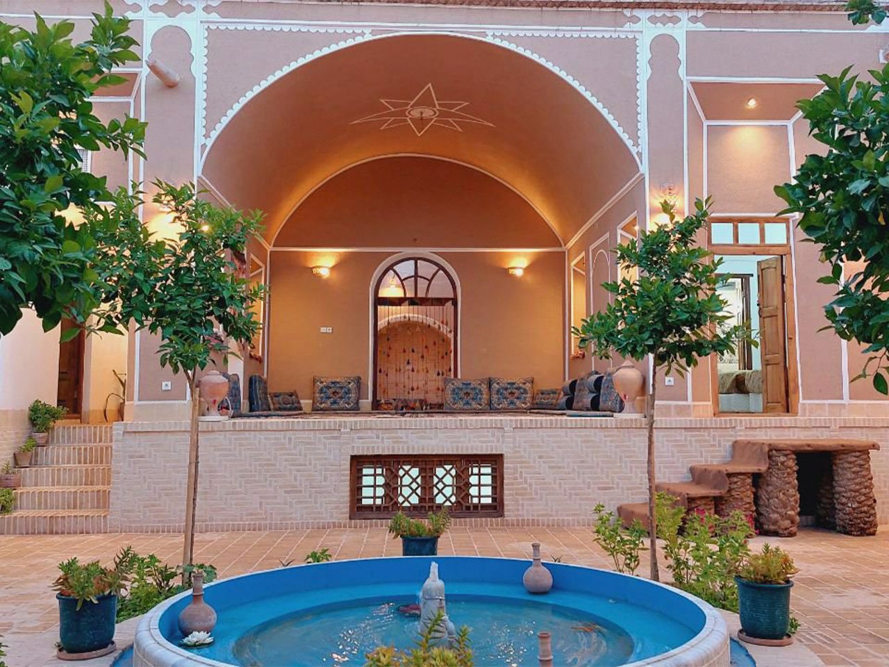 گلابتون - واحد ۱۰۵