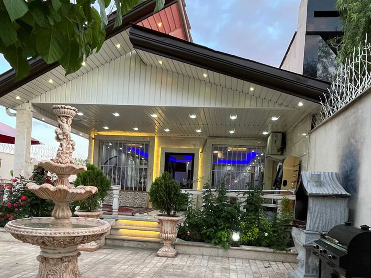 دوخوابه استخردار آبگرم کوی نرگس