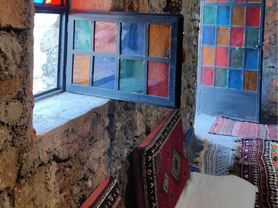 مجتمع اقامتی ایل یورد - واحد کومه سنتی سنگی