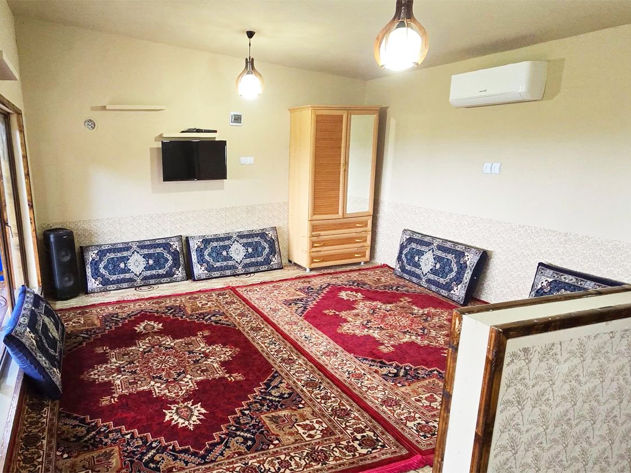 فلت جنگی صنوبر