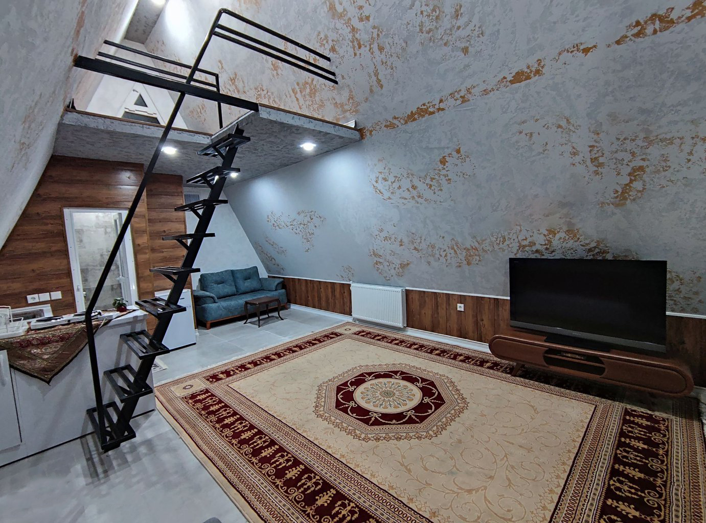 کلبه یک خوابه سوئیسی فرخی